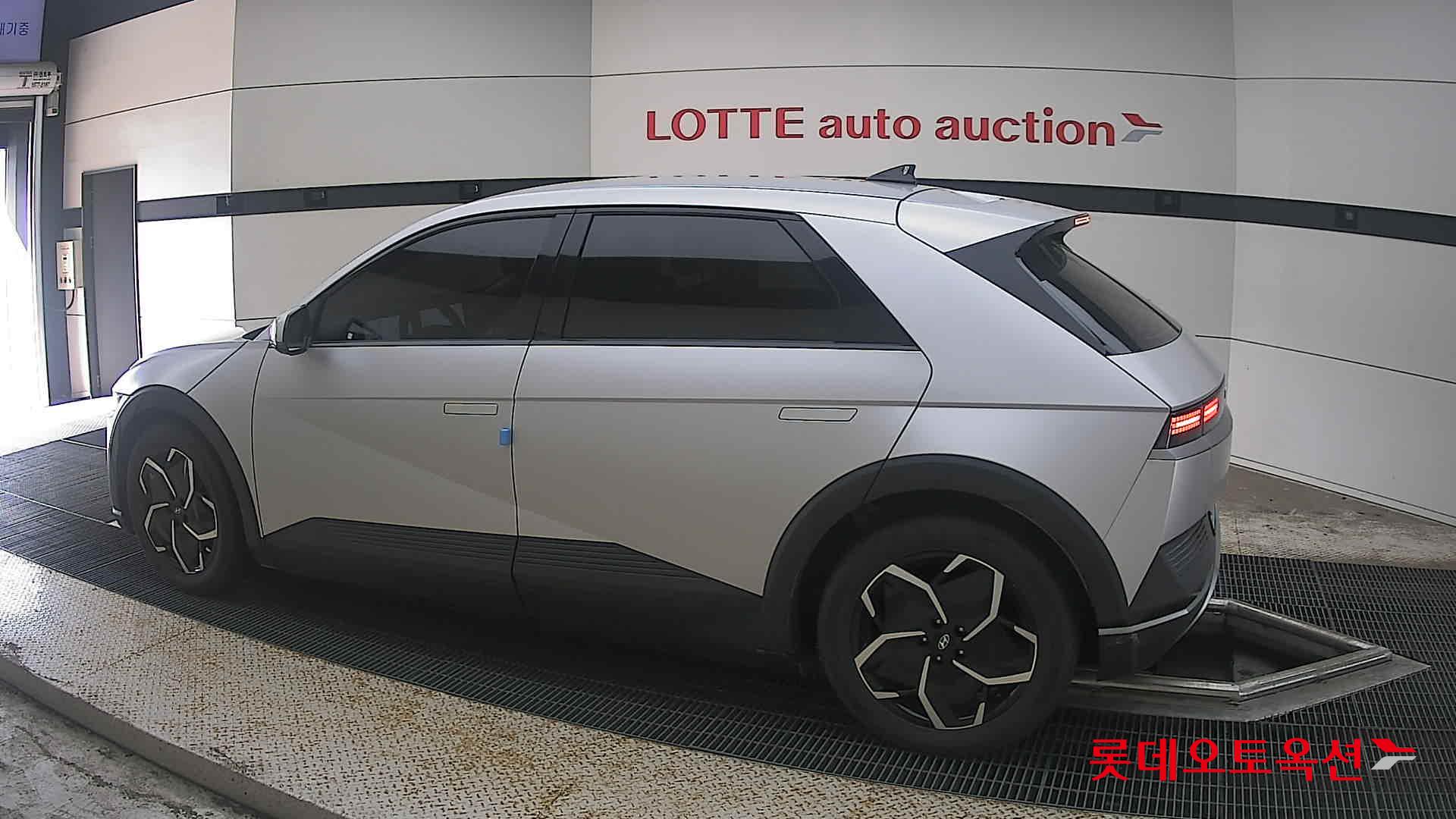 2022 - hyundai ioniq