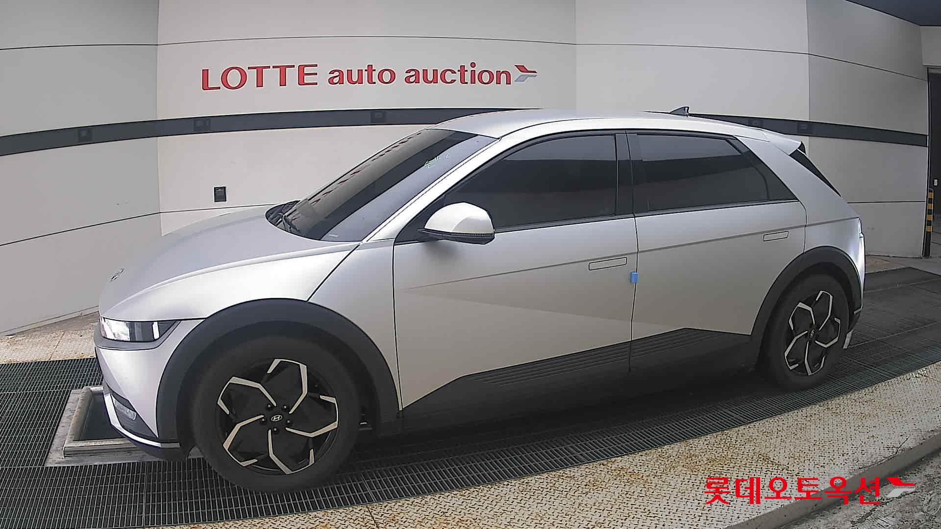 2022 - hyundai ioniq