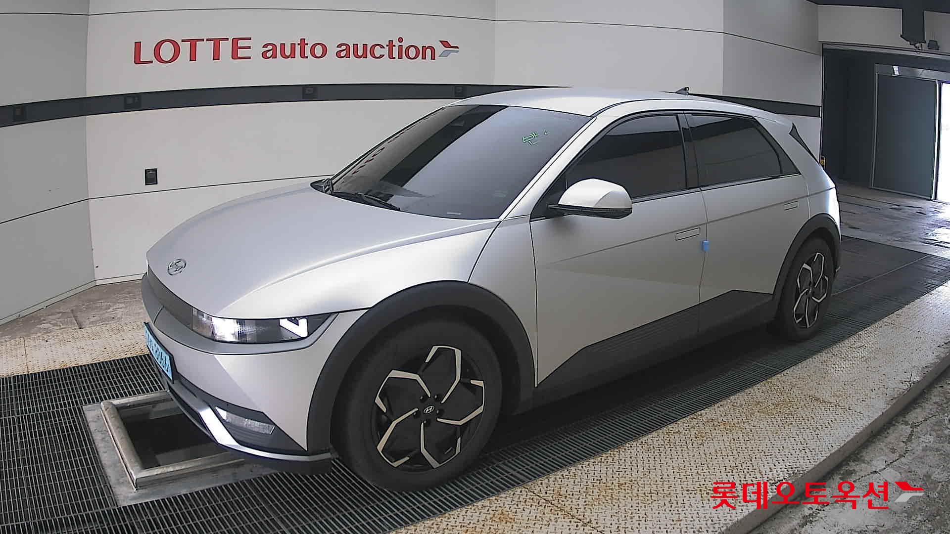 2022 - hyundai ioniq