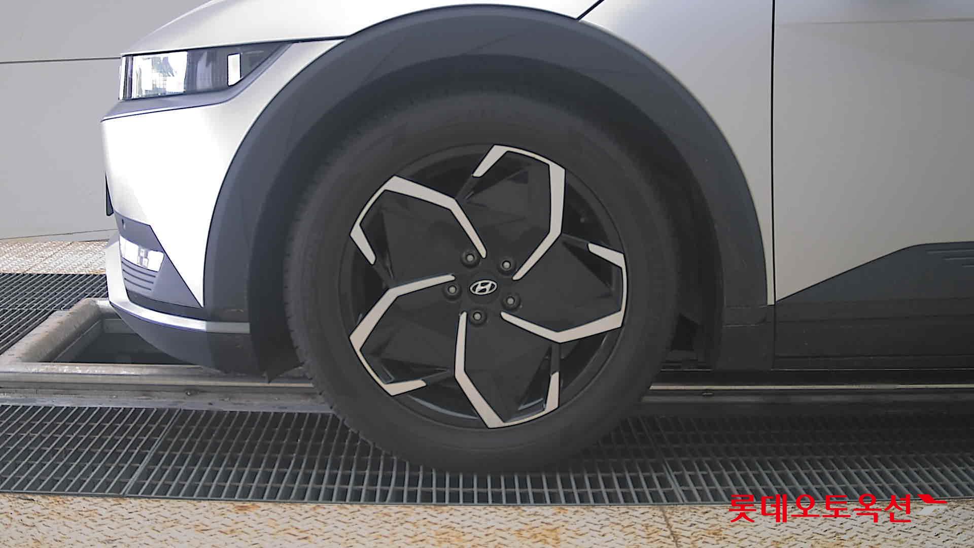 2022 - hyundai ioniq