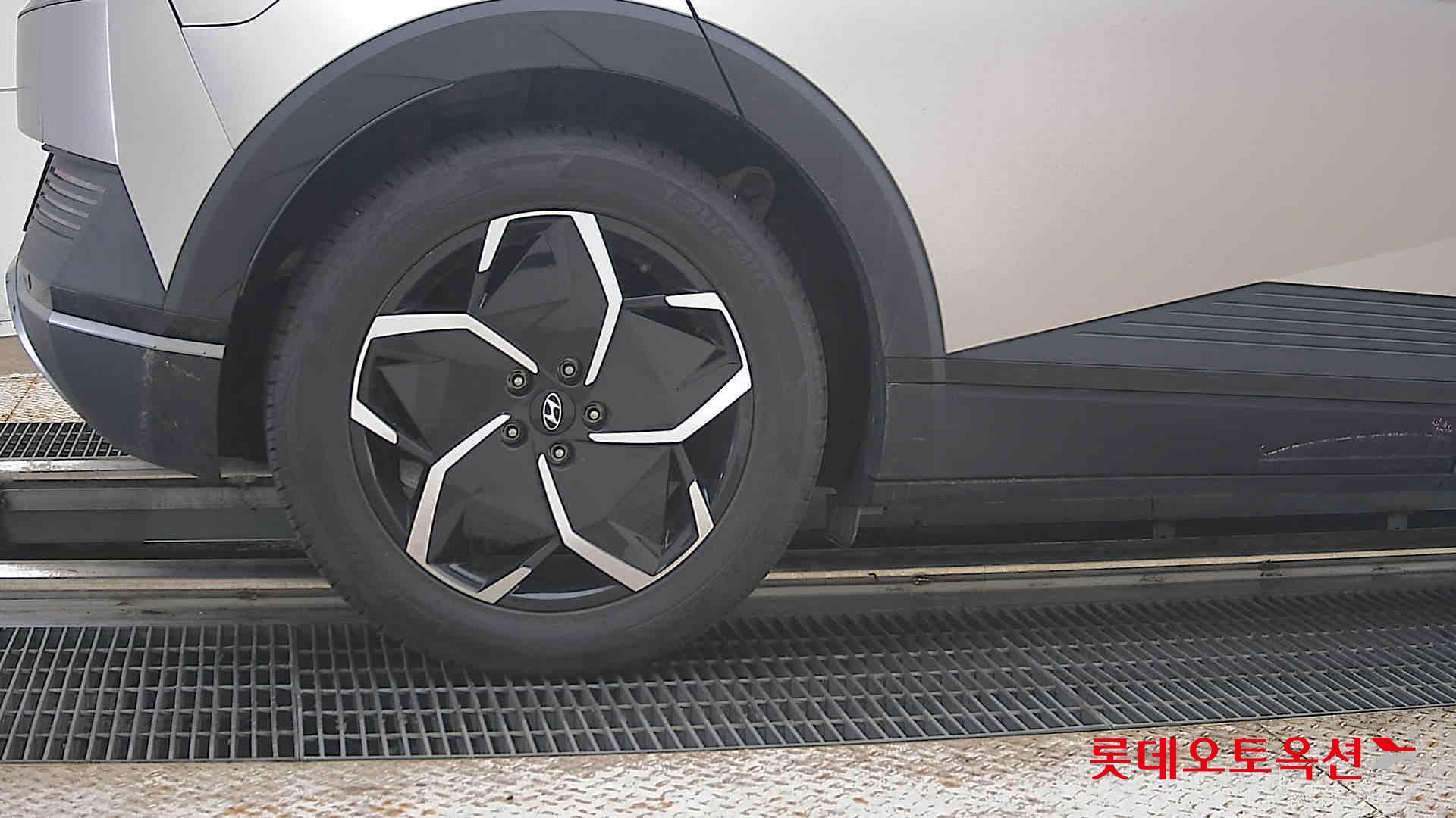 2022 - hyundai ioniq