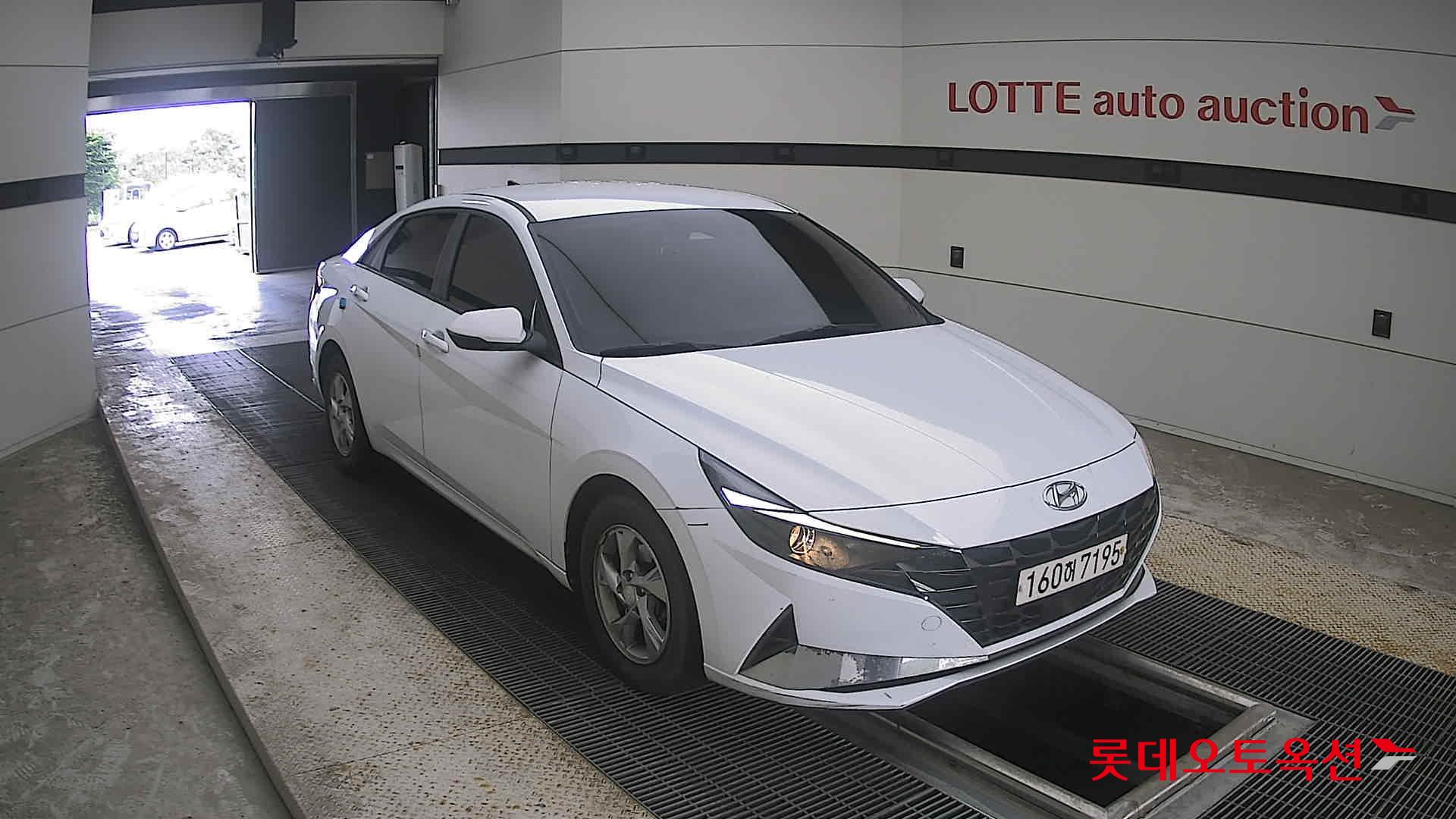 2021 - hyundai avante