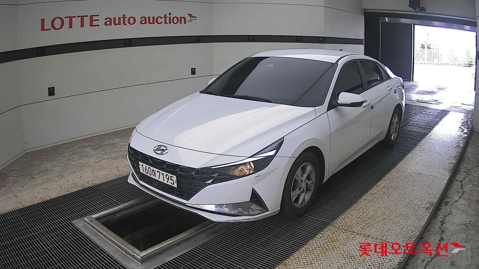 2021 - hyundai avante