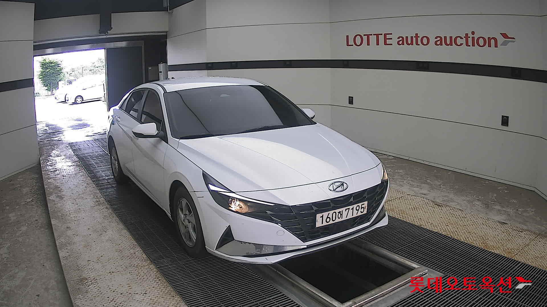 2021 - hyundai avante