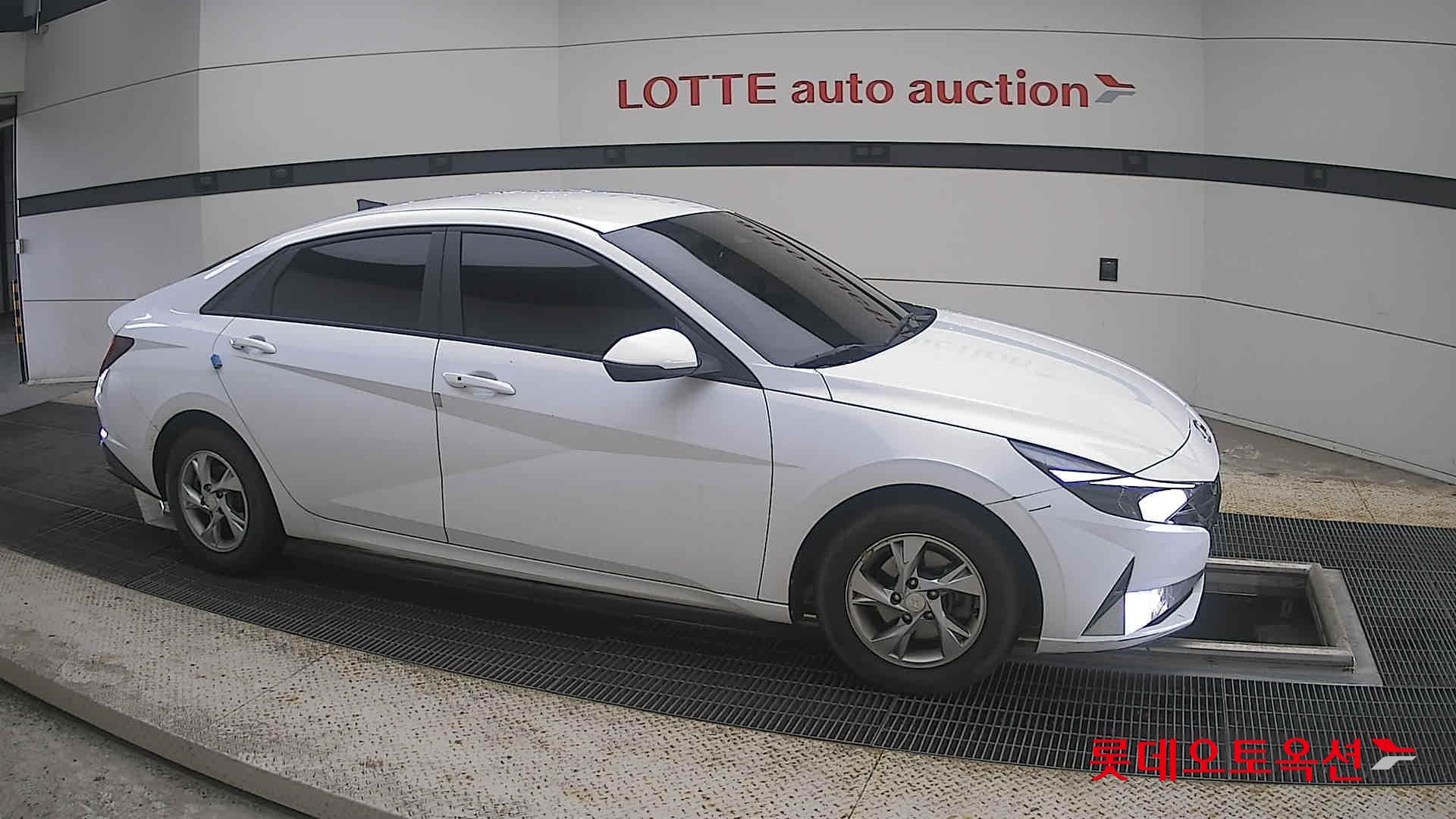 2021 - hyundai avante