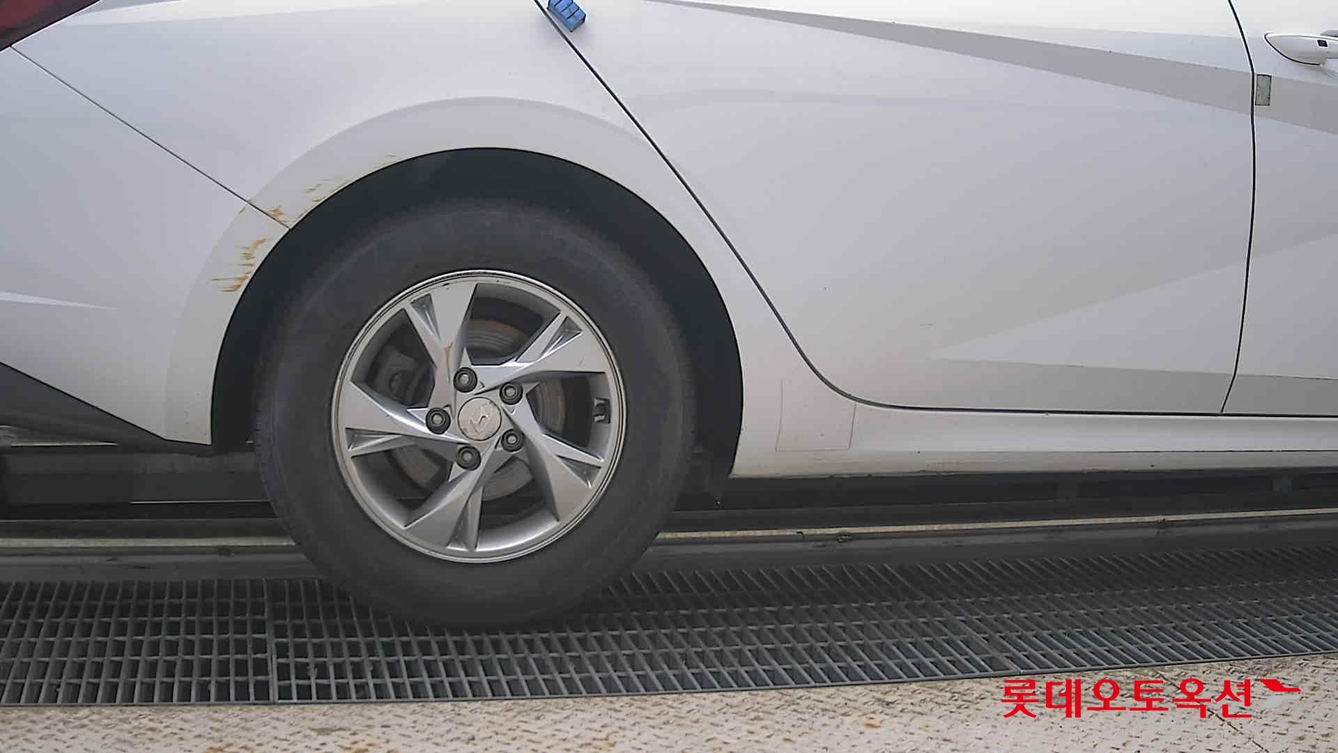 2021 - hyundai avante