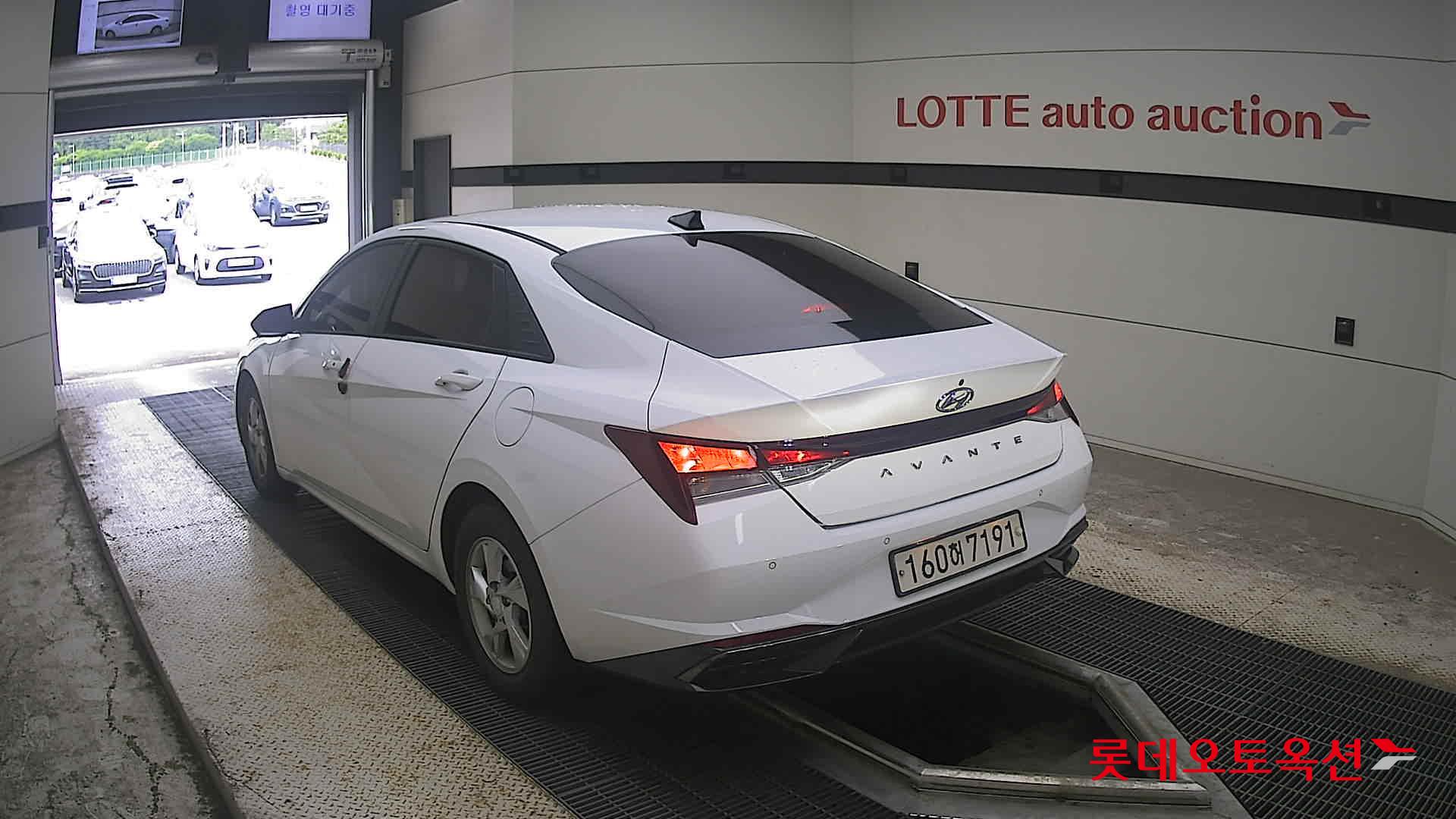 2021 - hyundai avante