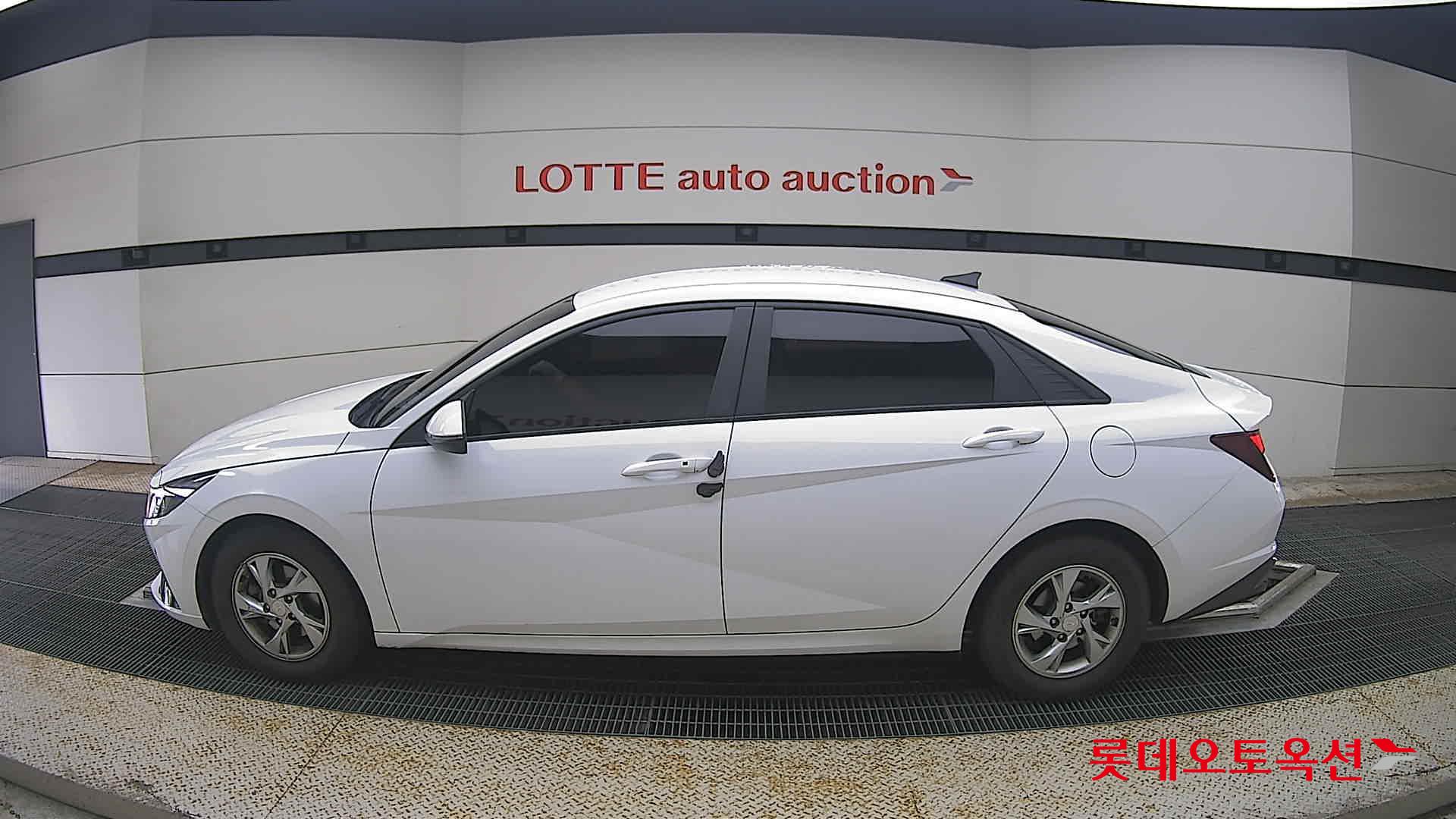 2021 - hyundai avante