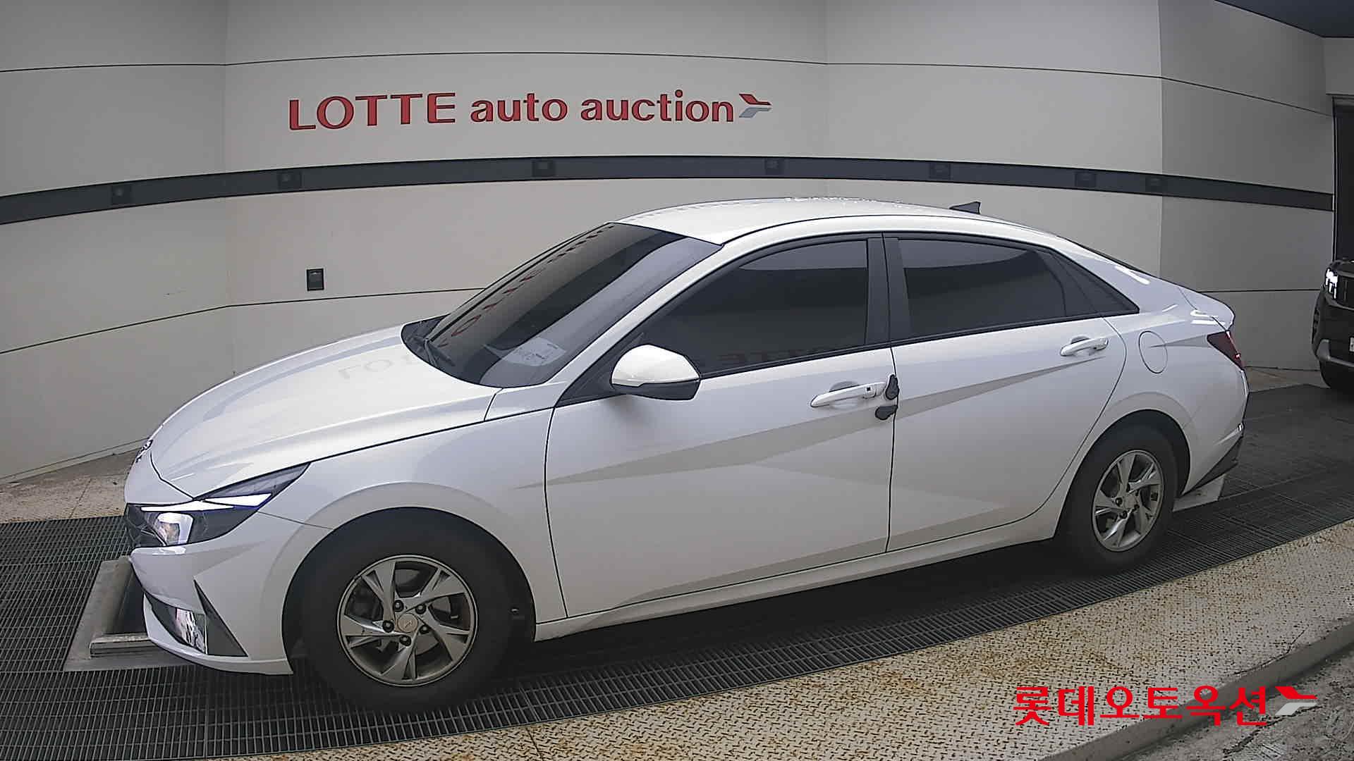 2021 - hyundai avante