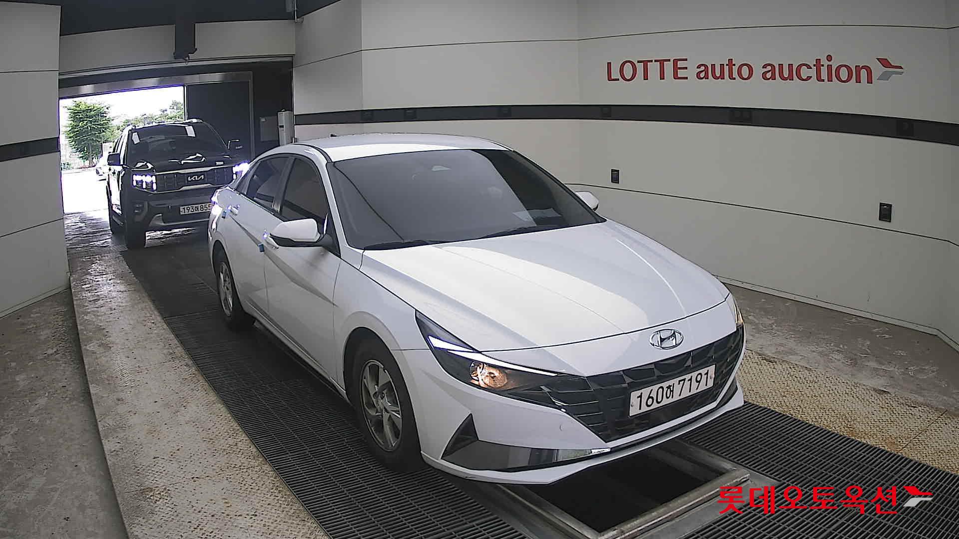 2021 - hyundai avante