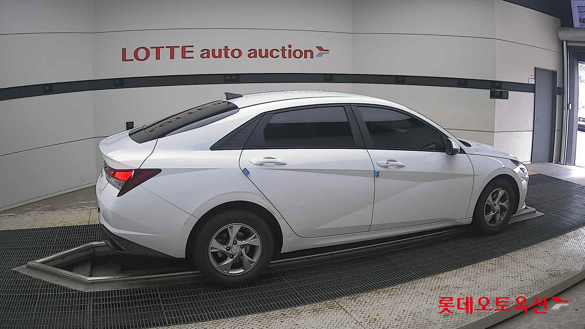 2021 - hyundai avante
