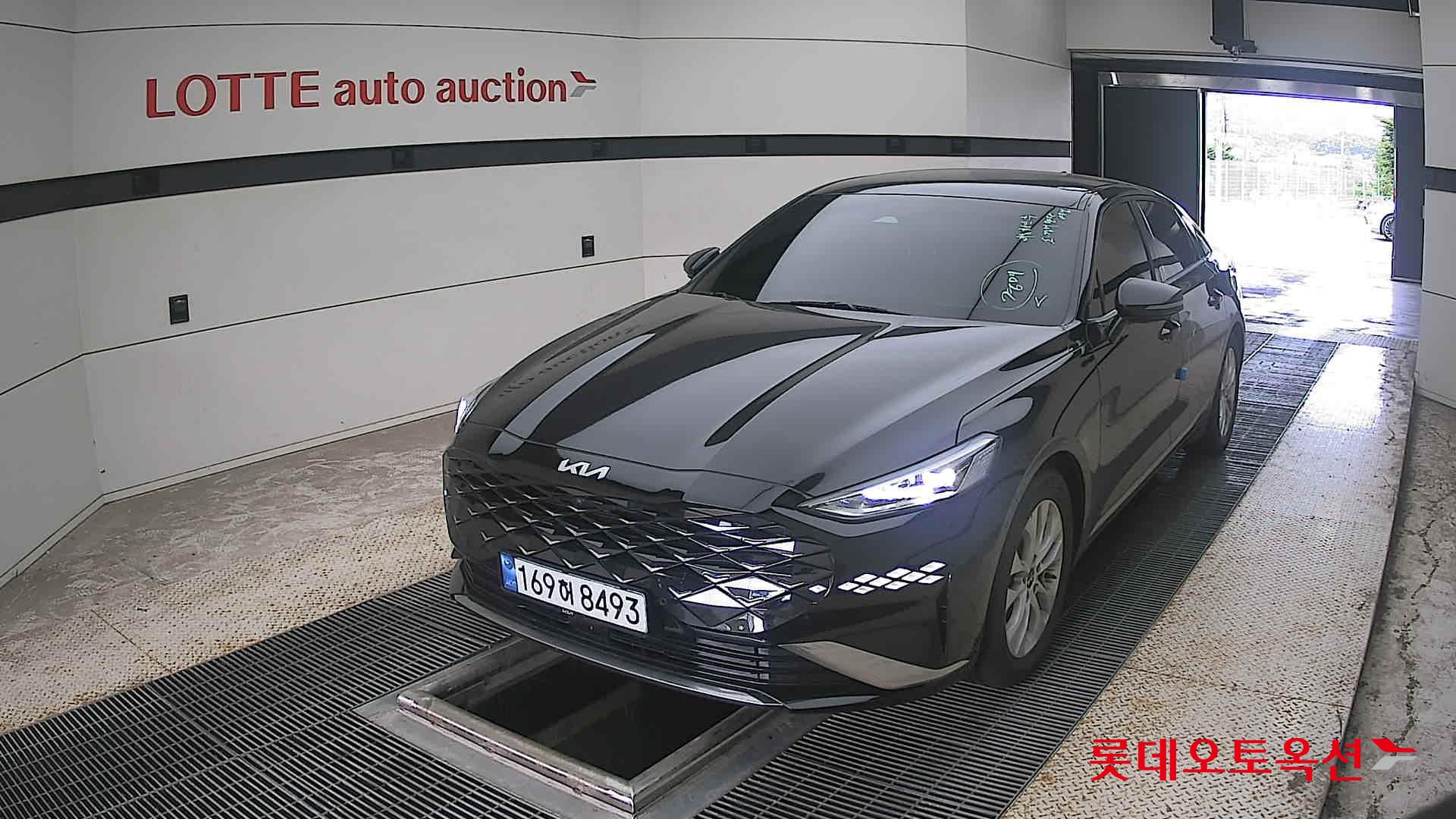 2023 - kia k8
