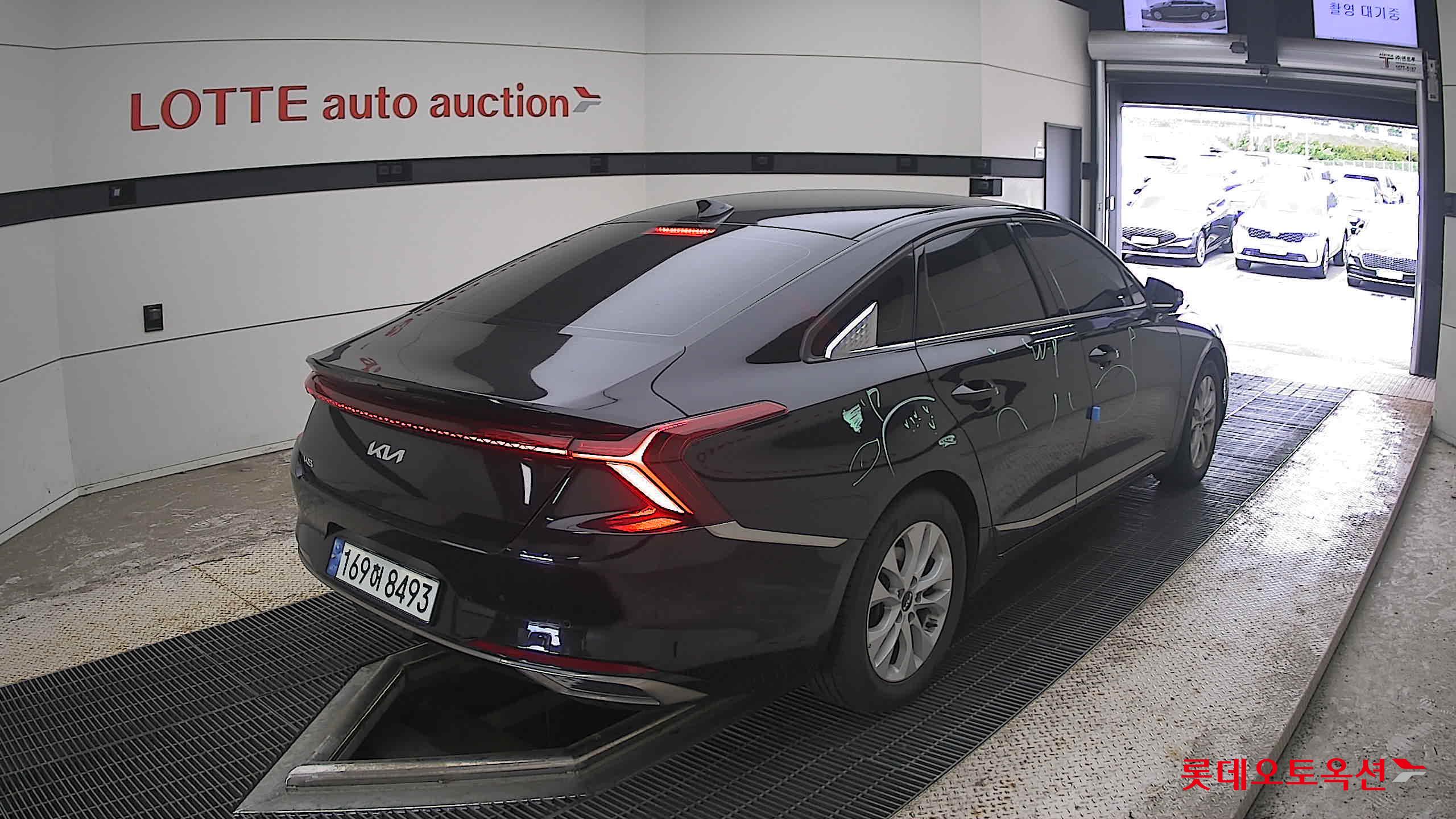 2023 - kia k8