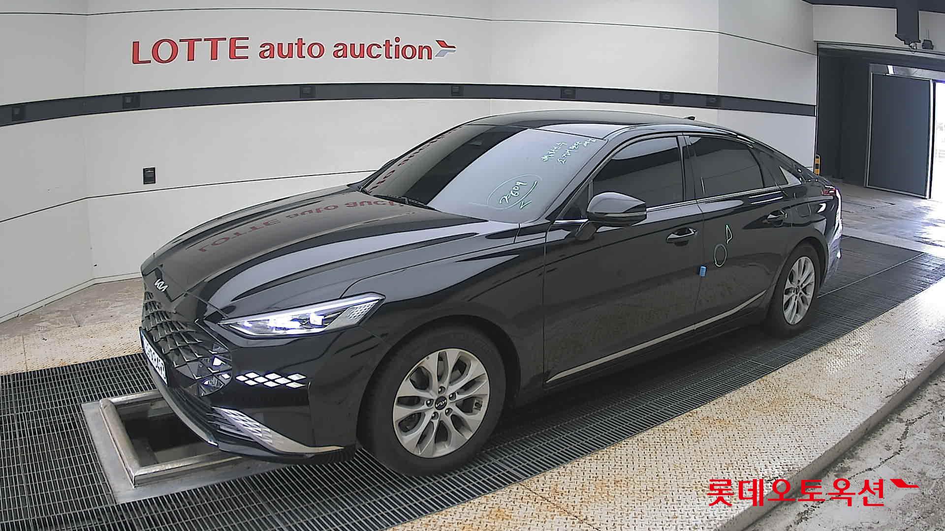 2023 - kia k8