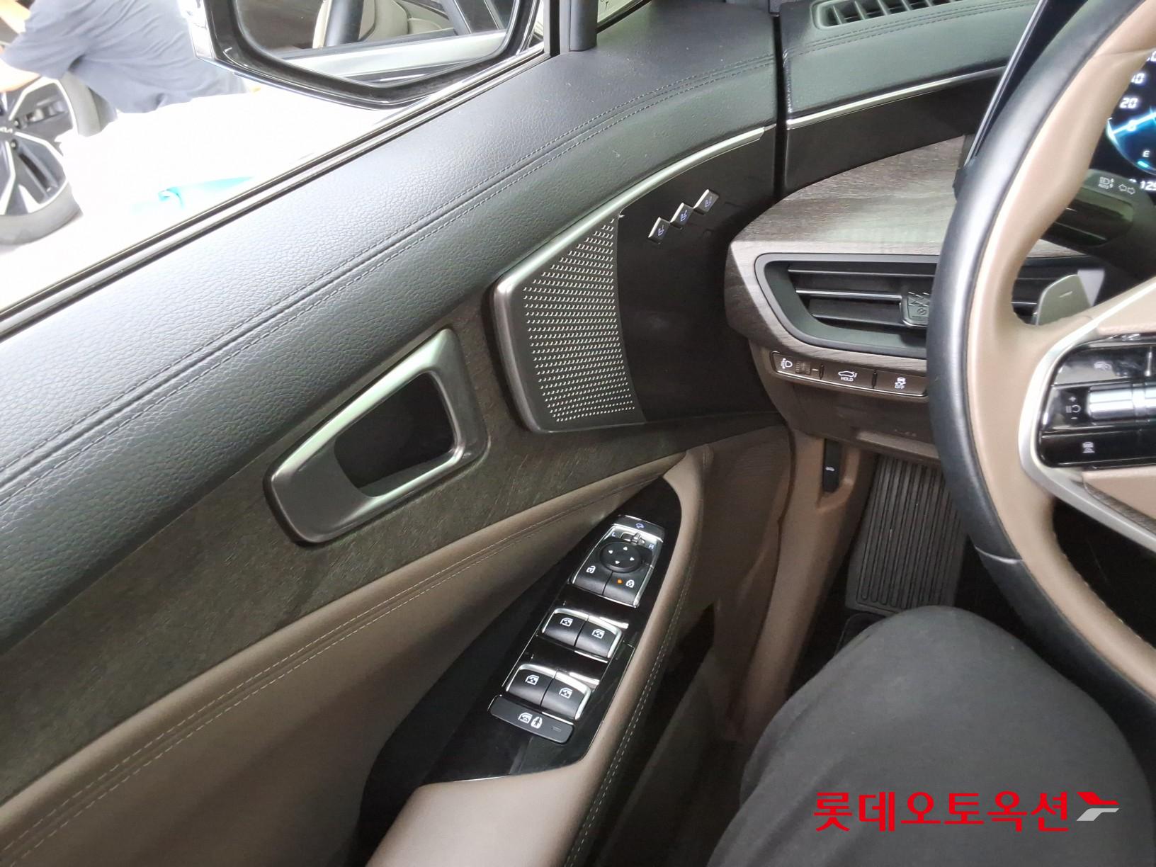 2023 - kia k8