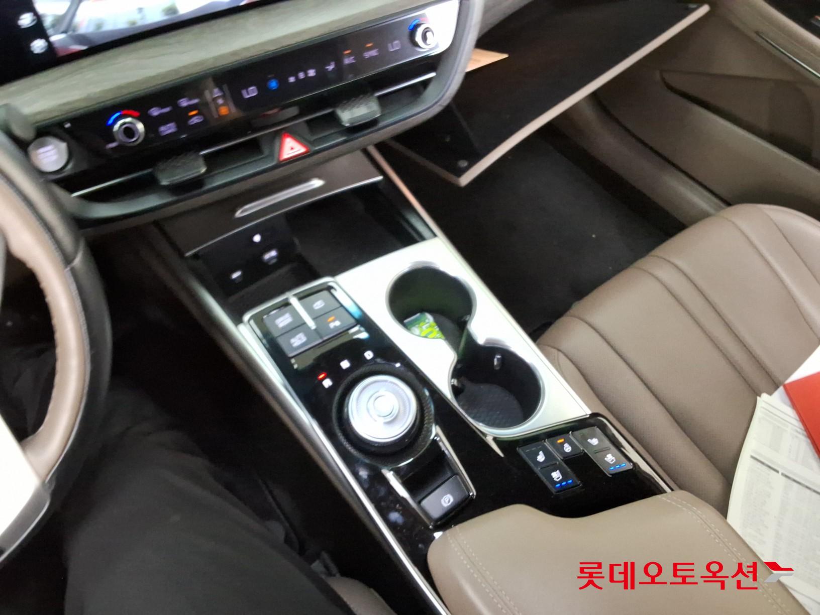 2023 - kia k8