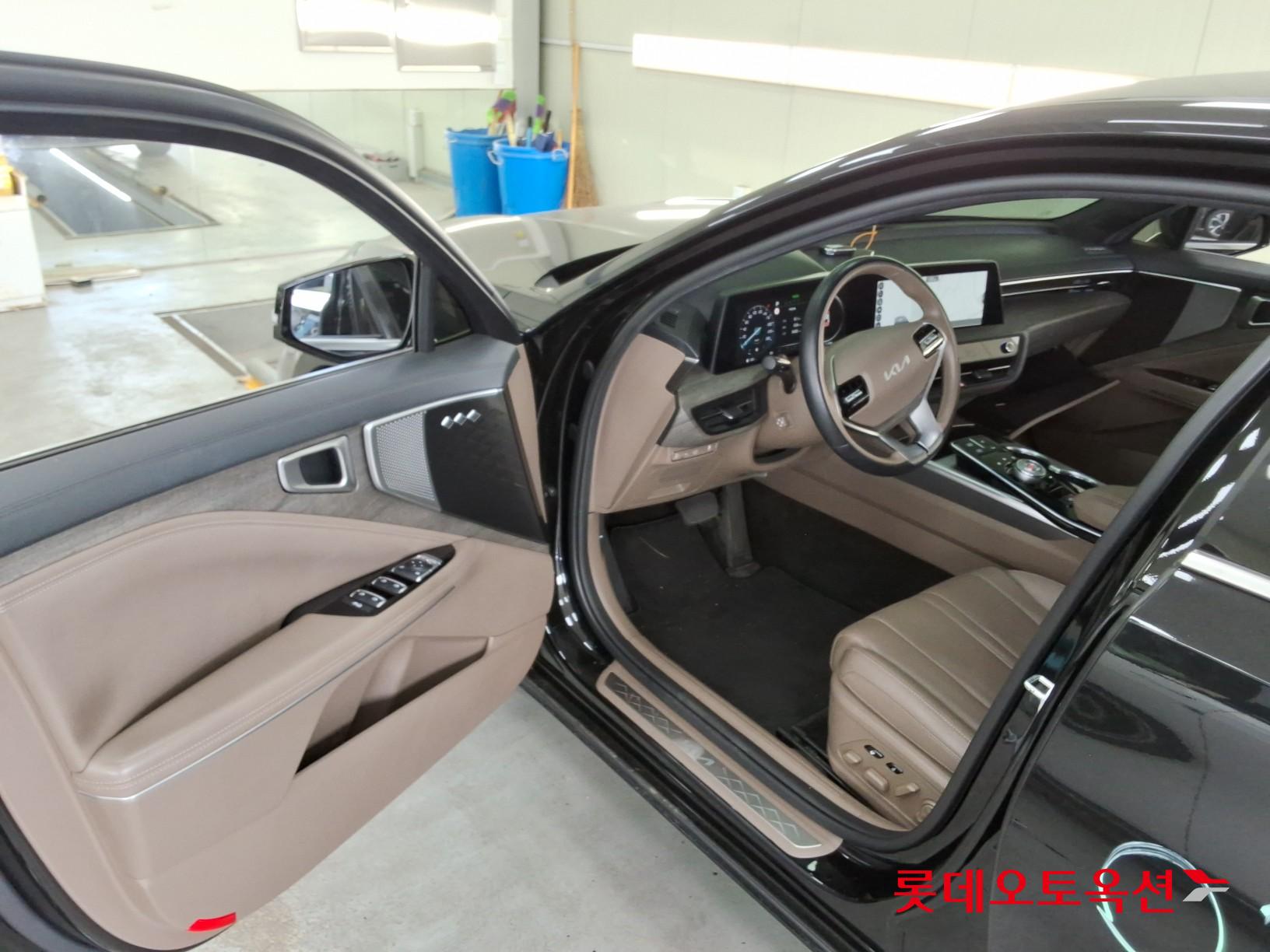 2023 - kia k8