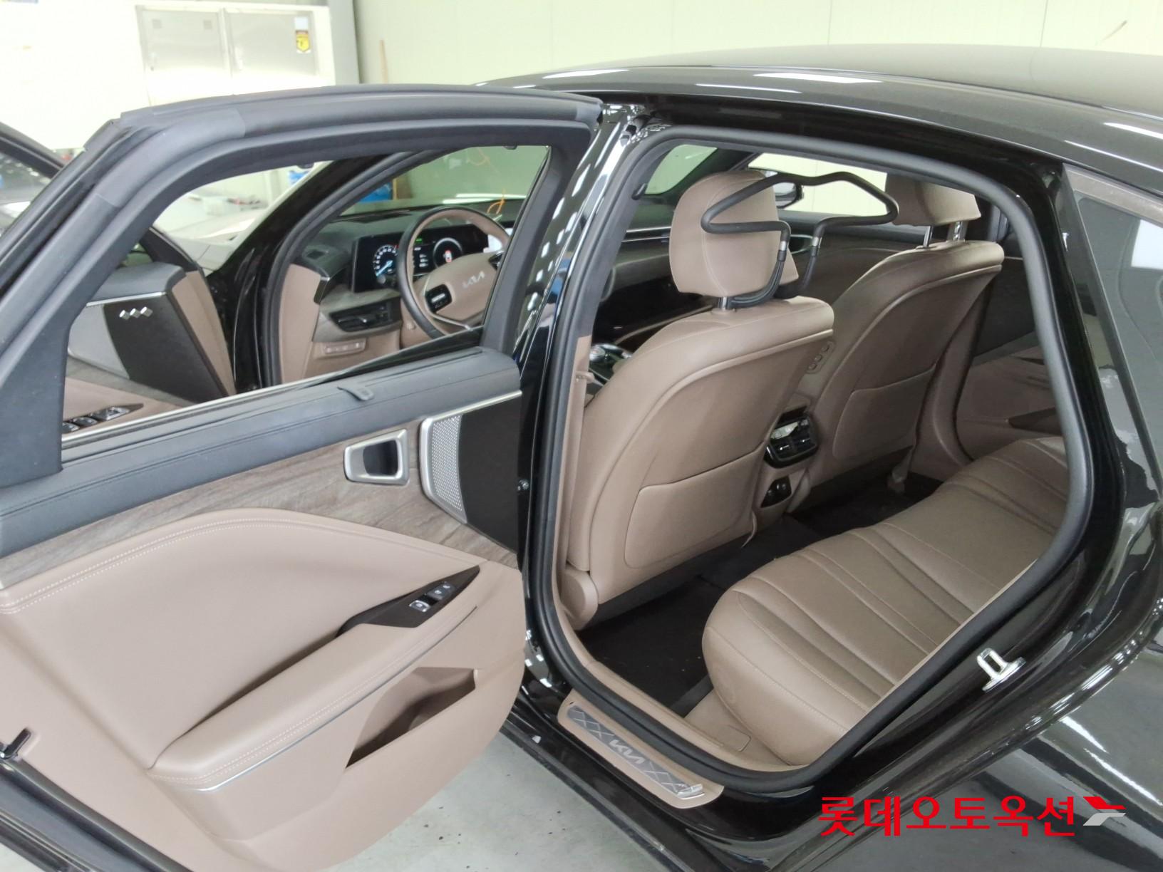 2023 - kia k8
