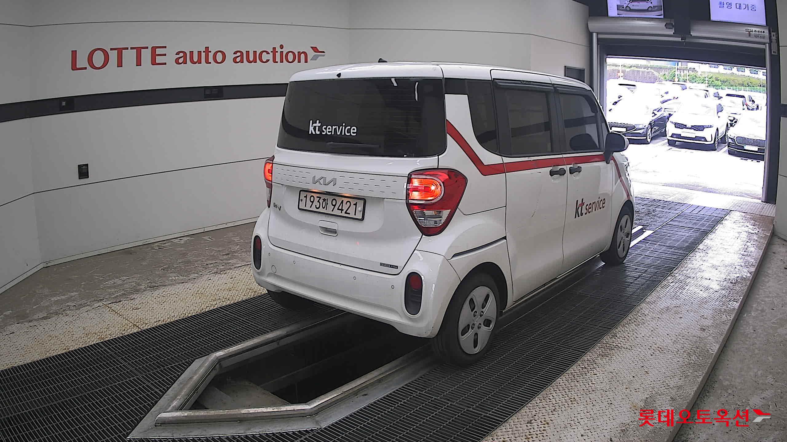 2022 - kia ray