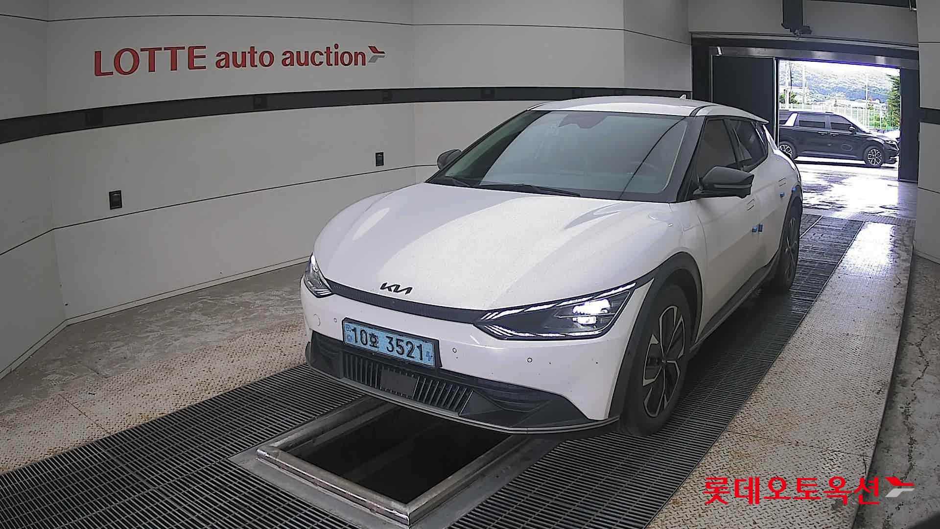 2022 - kia ev6