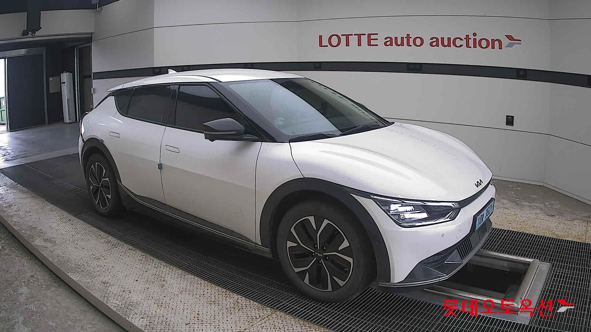 2022 - kia ev6