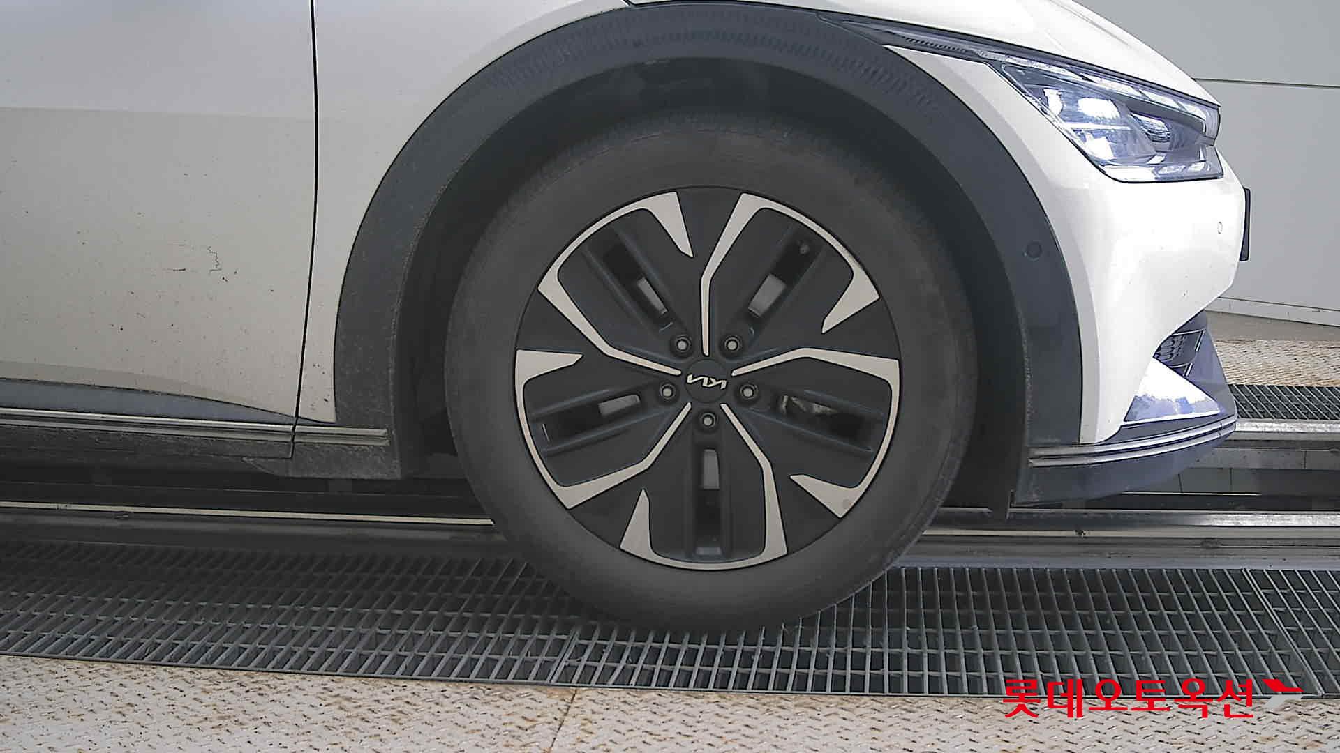 2022 - kia ev6