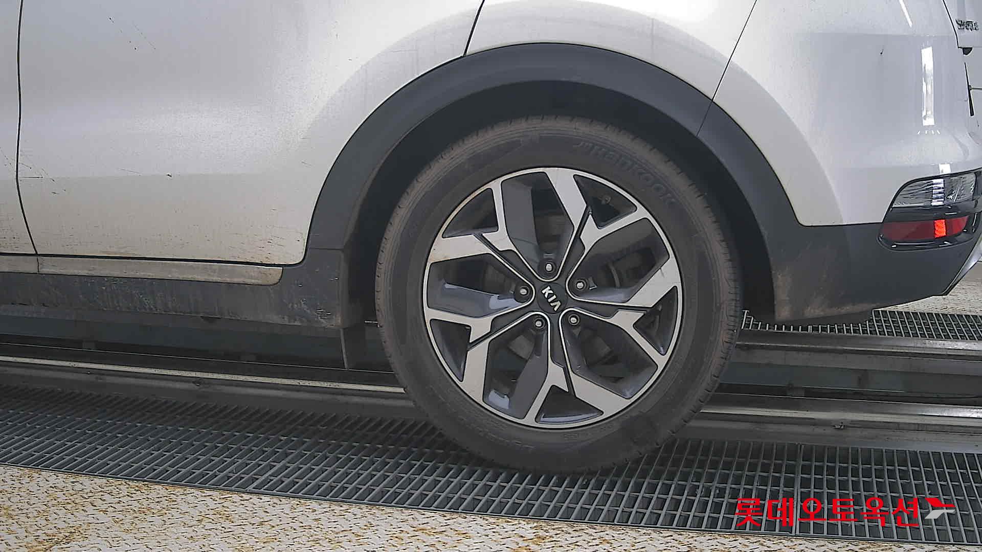 2020 - kia sportage