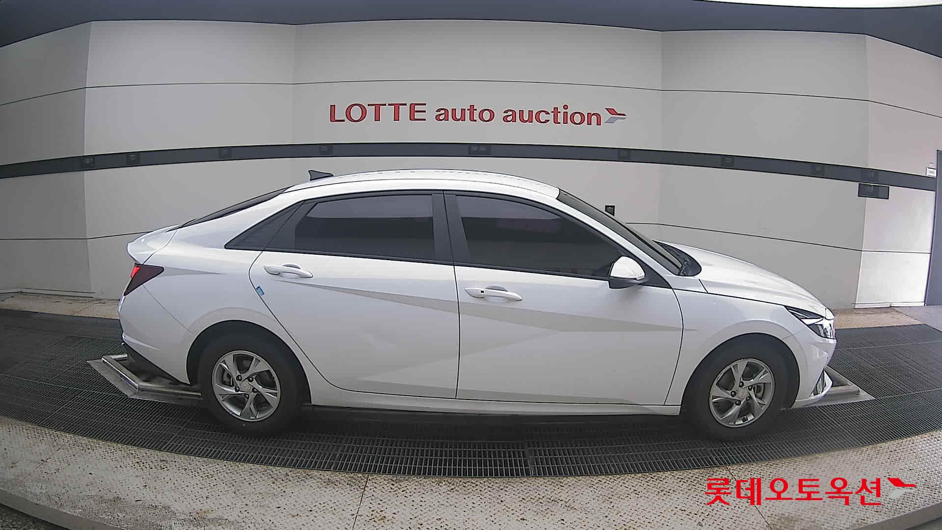 2021 - hyundai avante