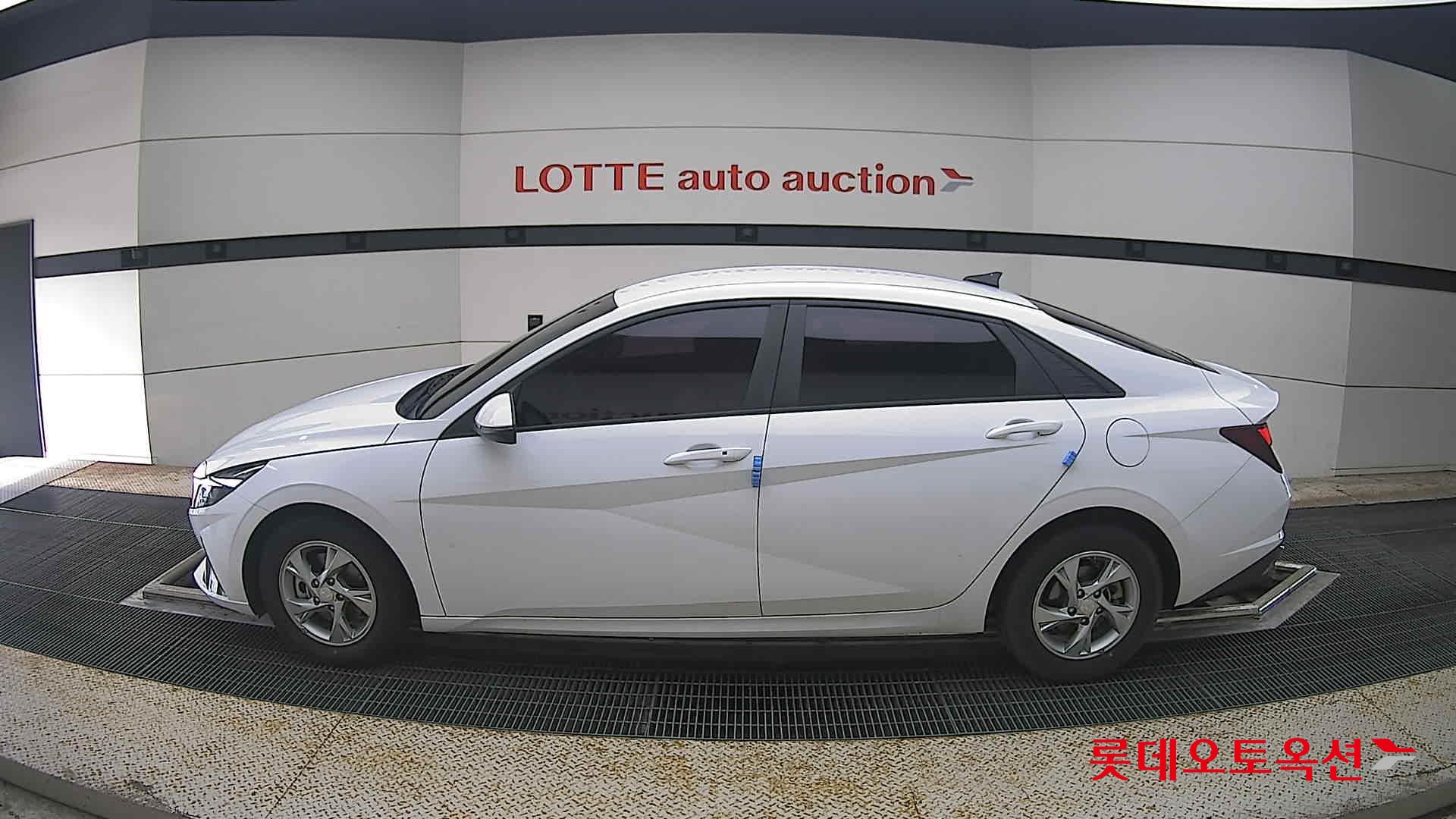 2021 - hyundai avante