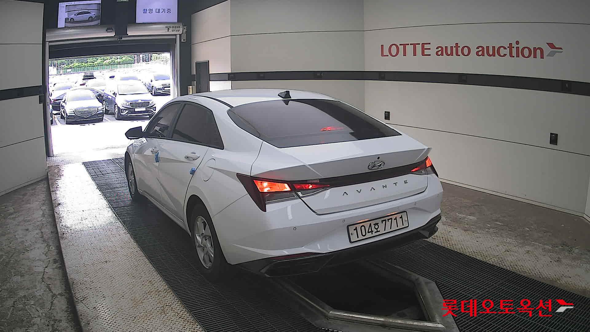 2021 - hyundai avante
