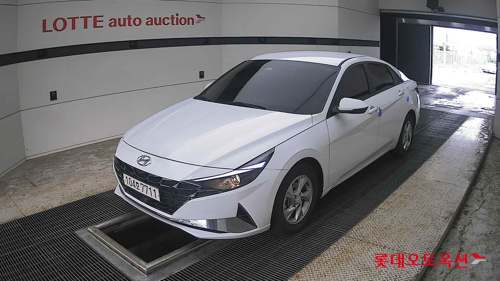 2021 - hyundai avante