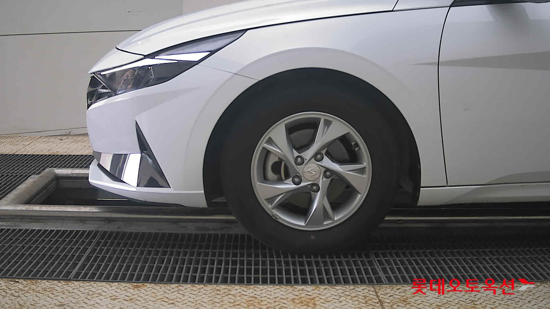 2021 - hyundai avante