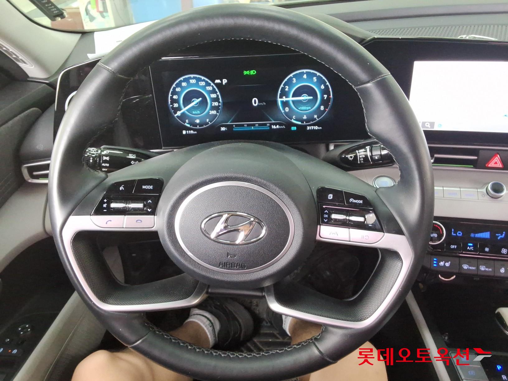 2021 - hyundai avante
