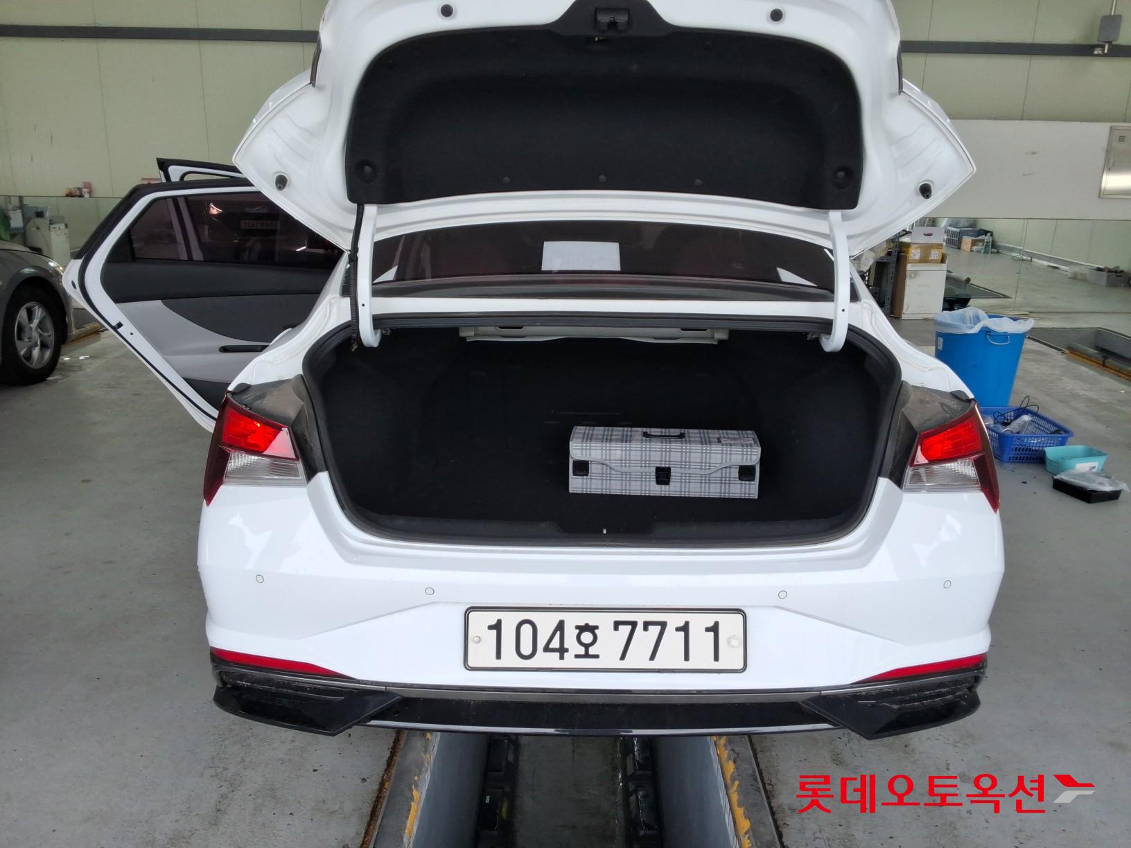 2021 - hyundai avante