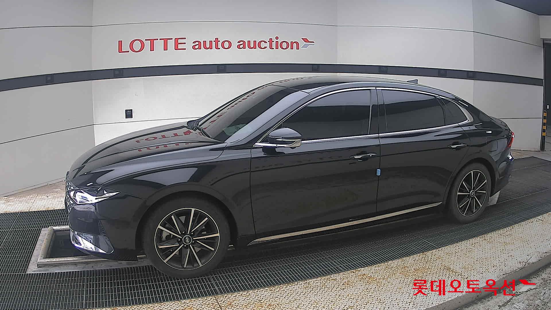 2022 - hyundai grandeur