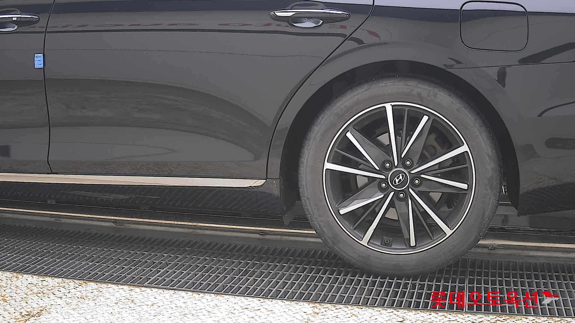 2022 - hyundai grandeur
