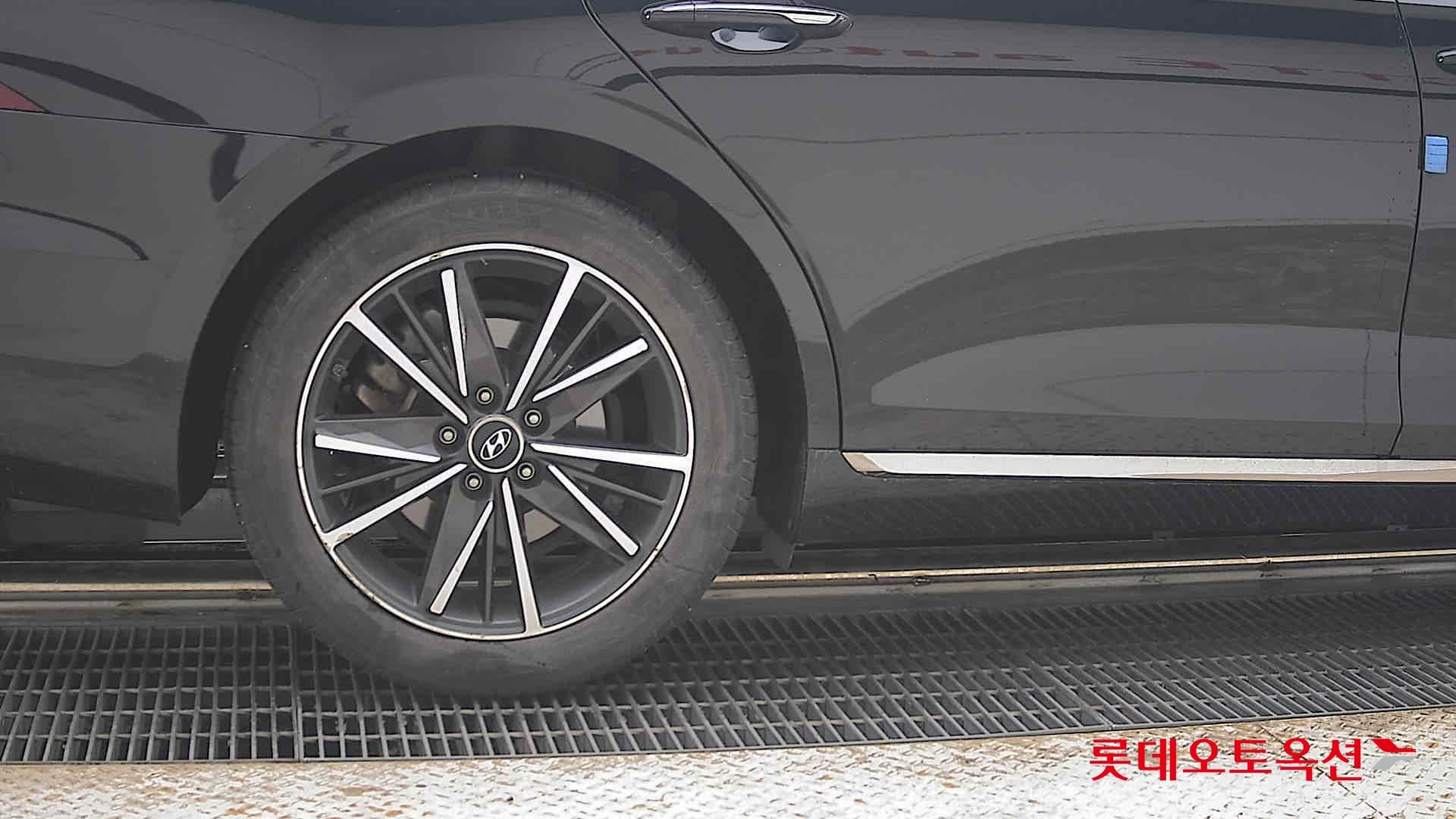 2022 - hyundai grandeur