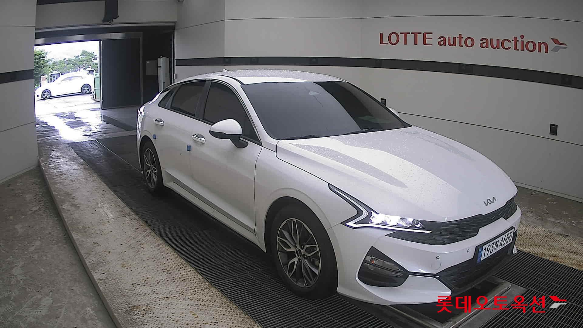 2022 - kia k5