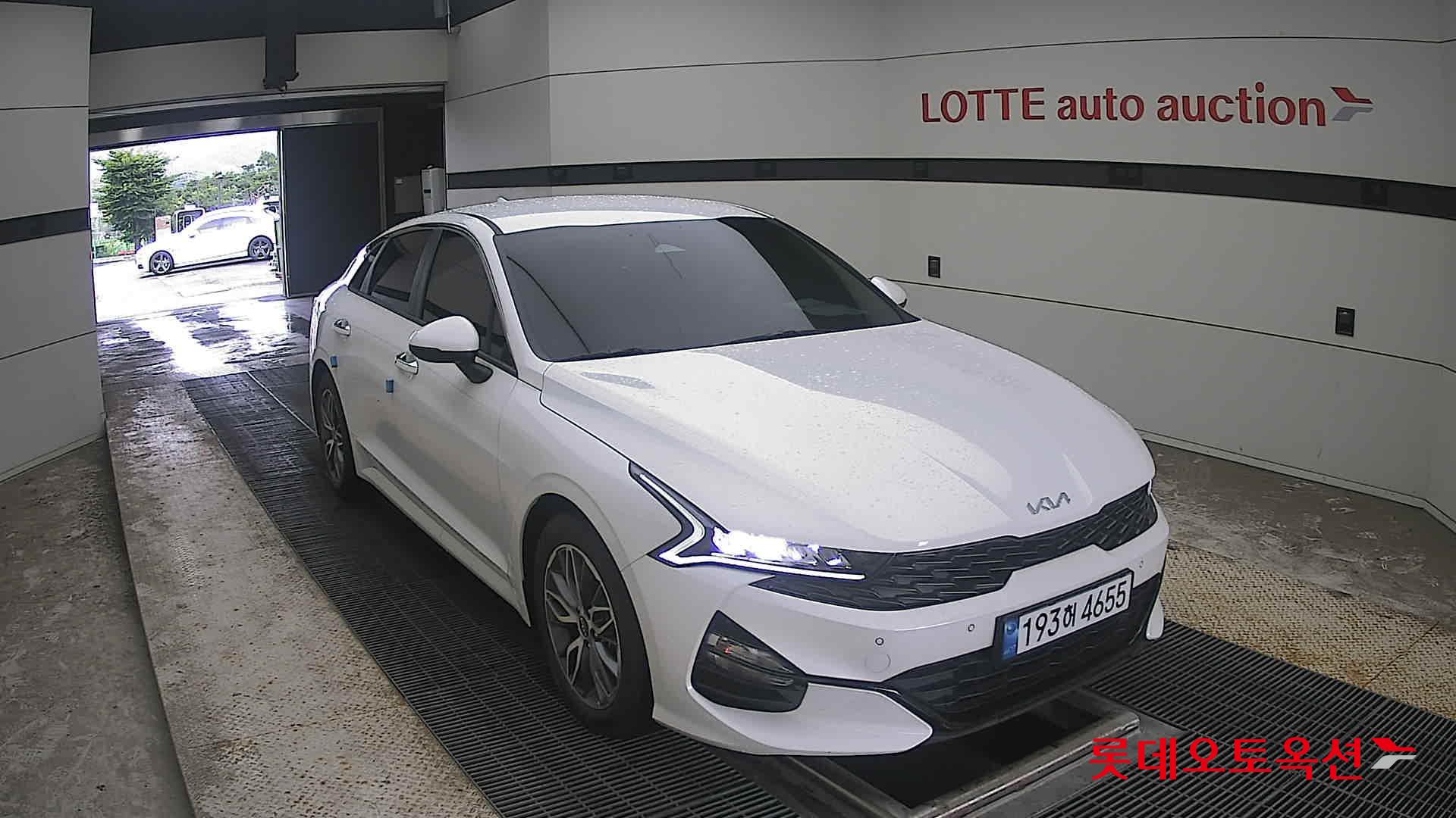 2022 - kia k5