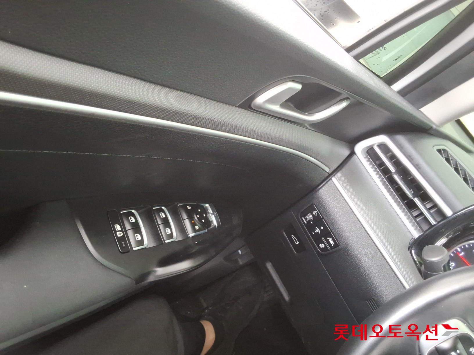 2022 - kia k5