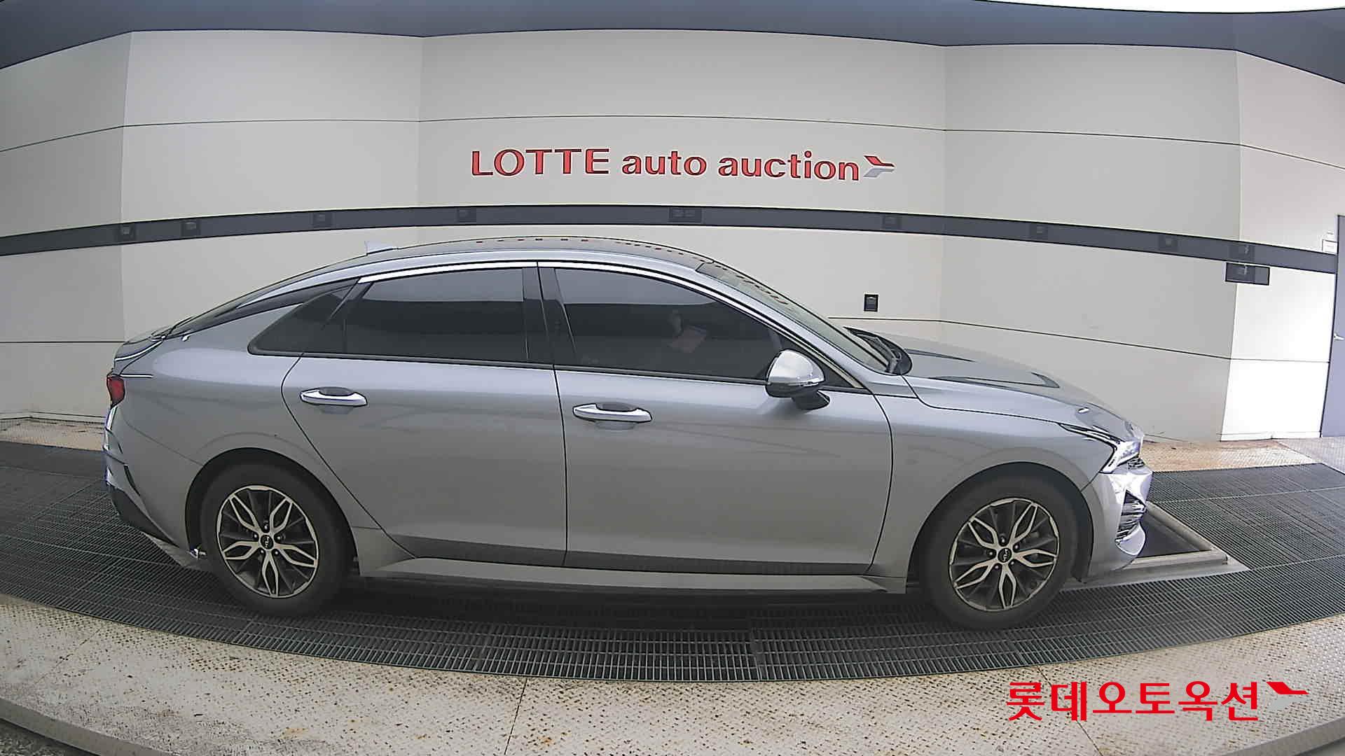 2023 - kia k5