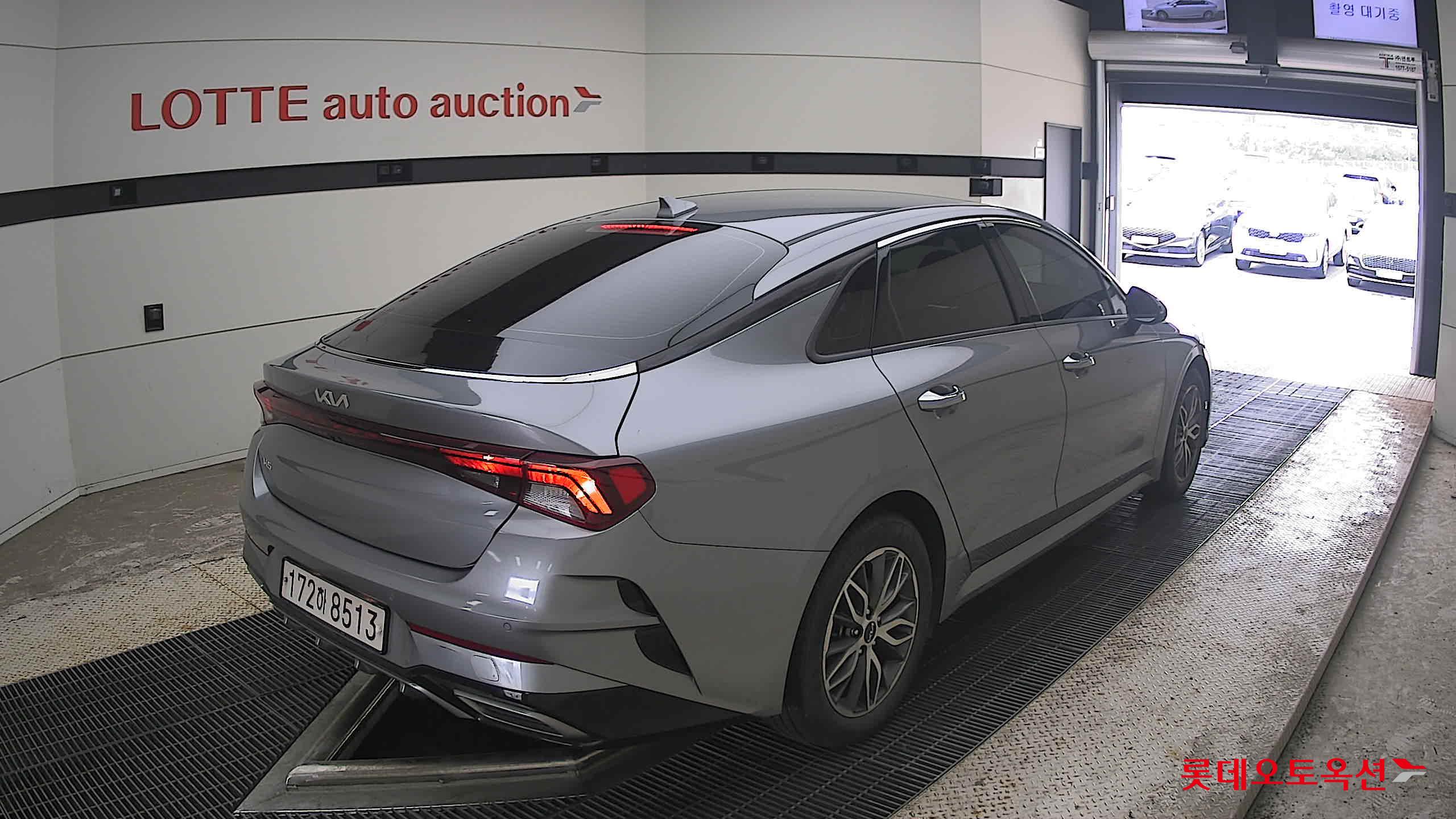 2023 - kia k5
