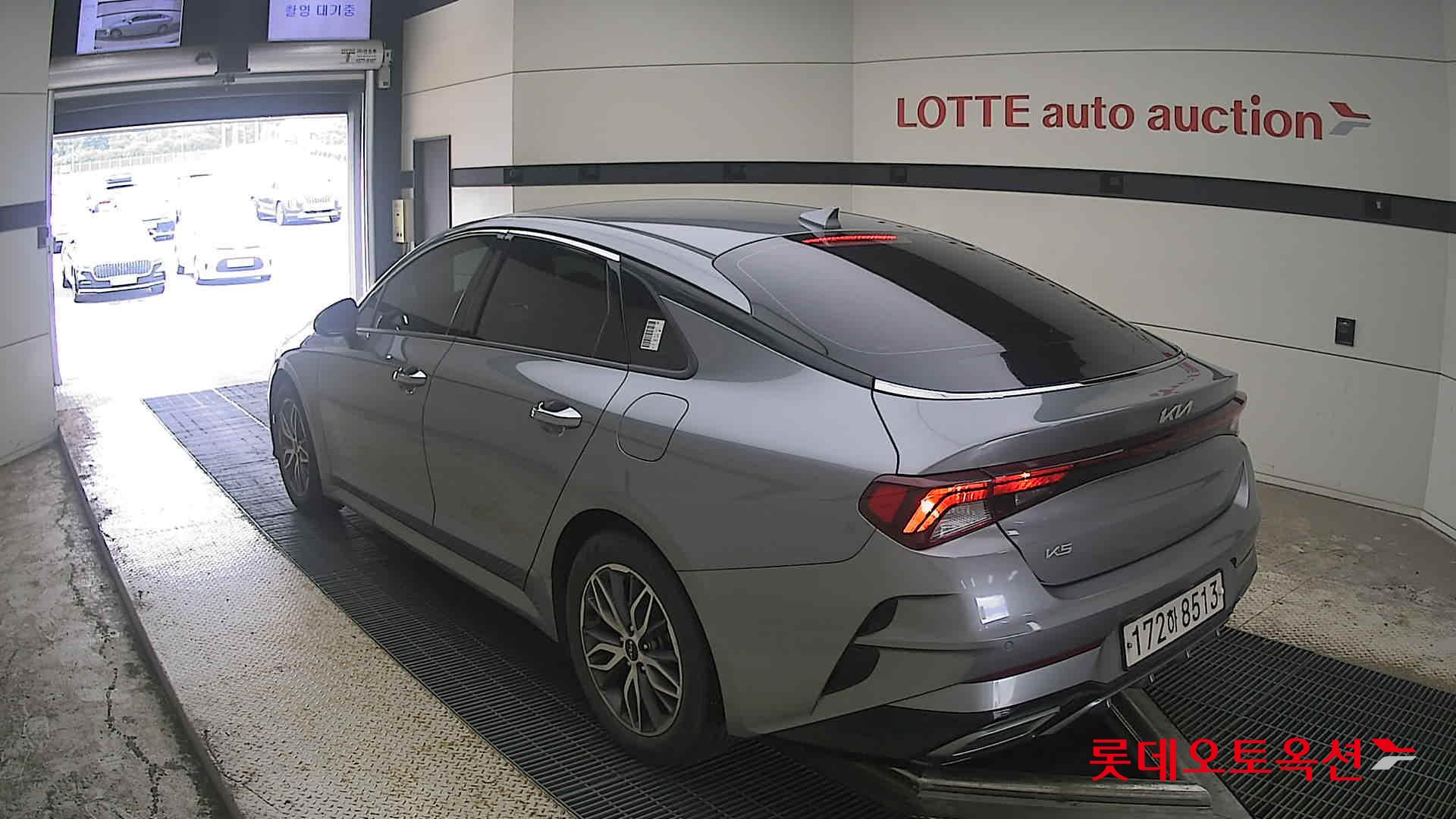 2023 - kia k5