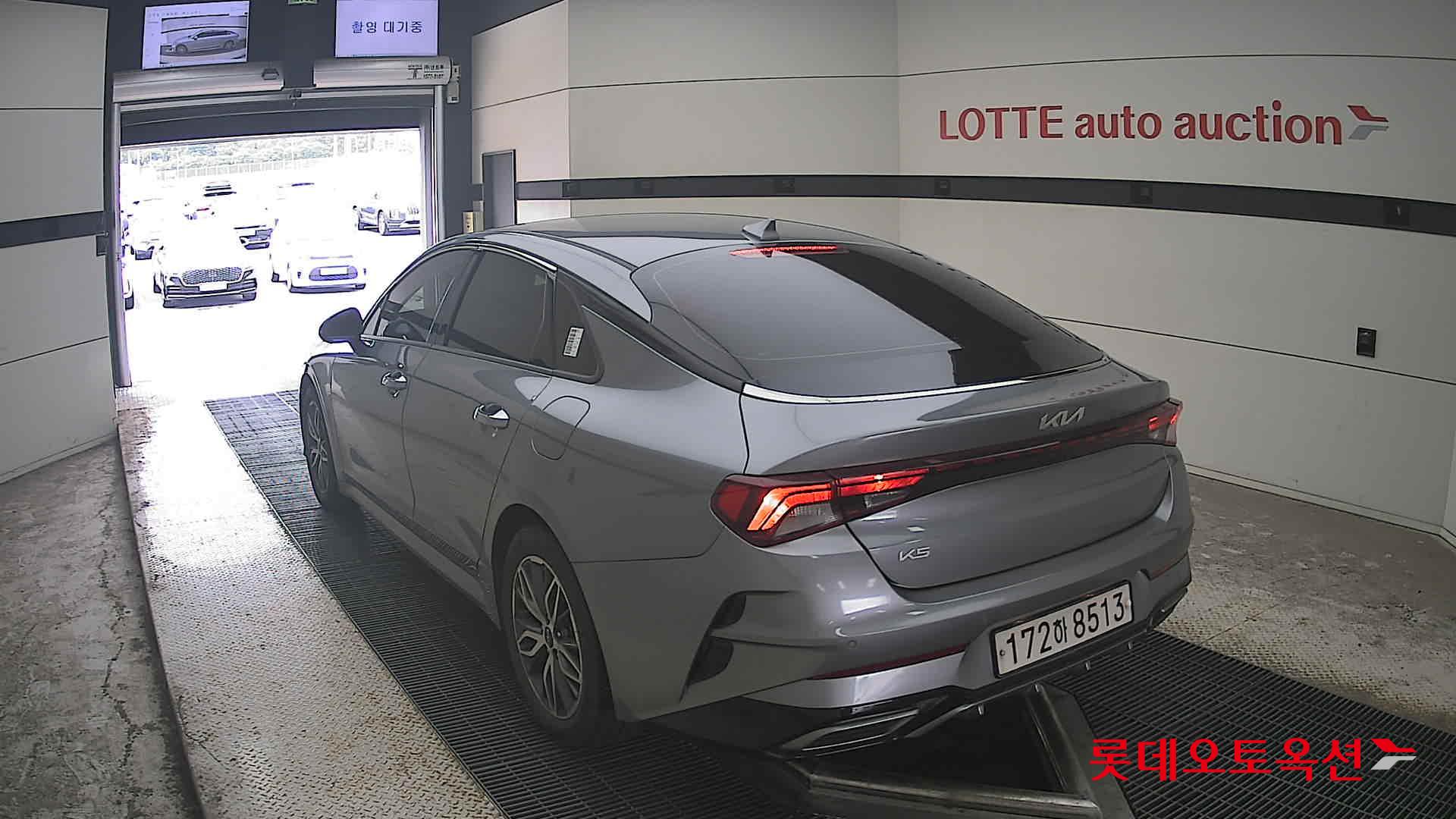 2023 - kia k5