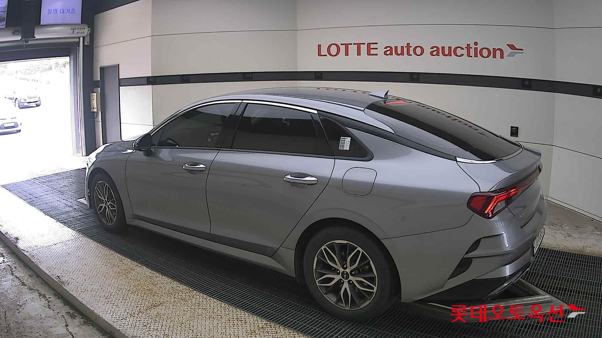 2023 - kia k5