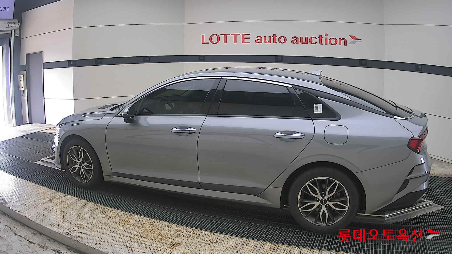 2023 - kia k5