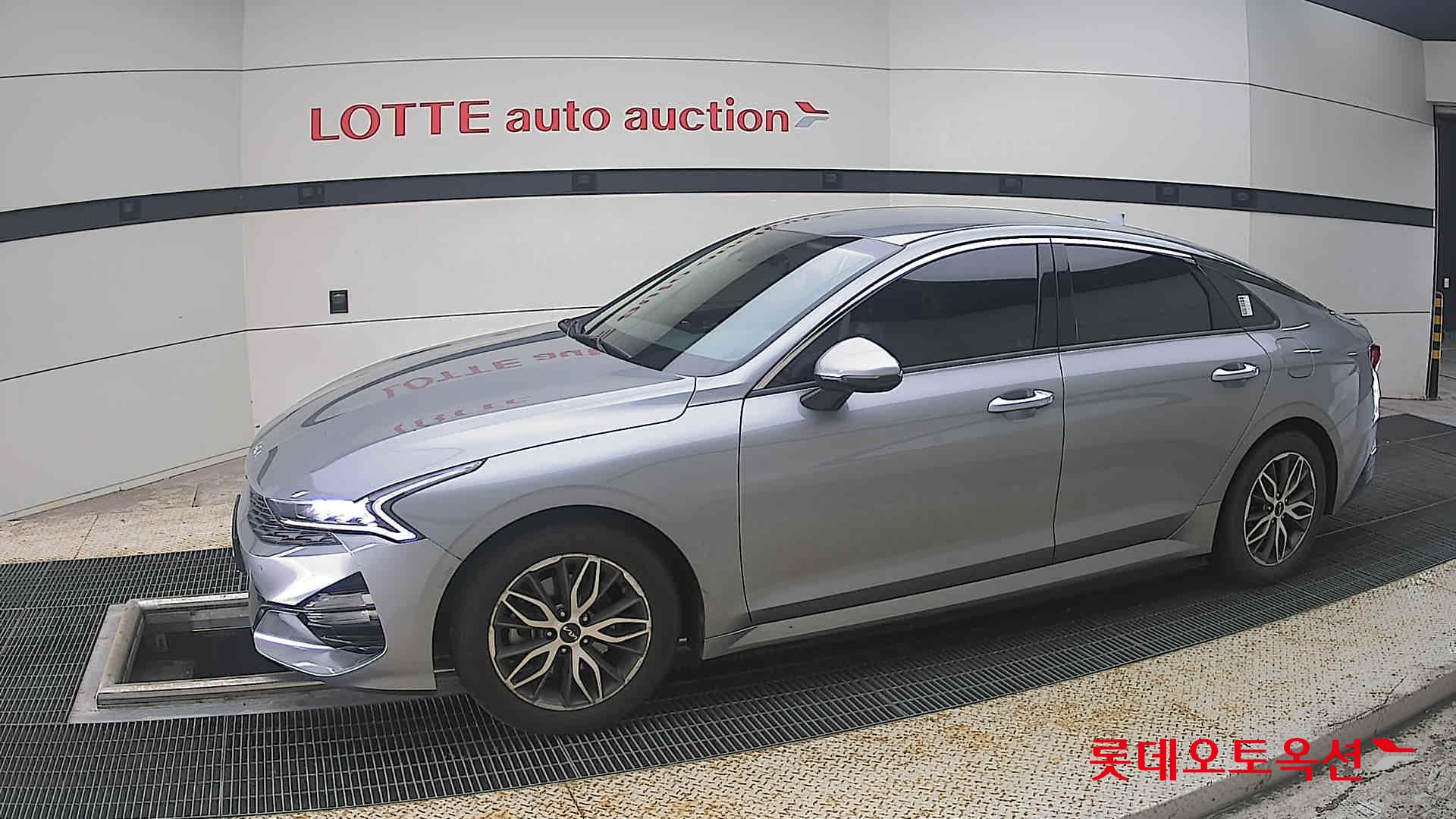 2023 - kia k5
