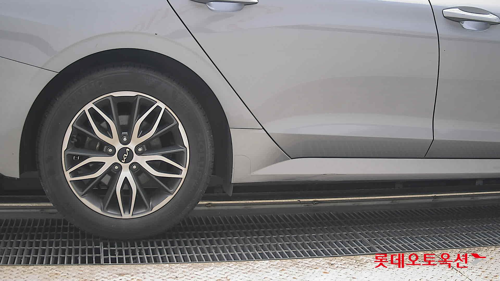 2023 - kia k5