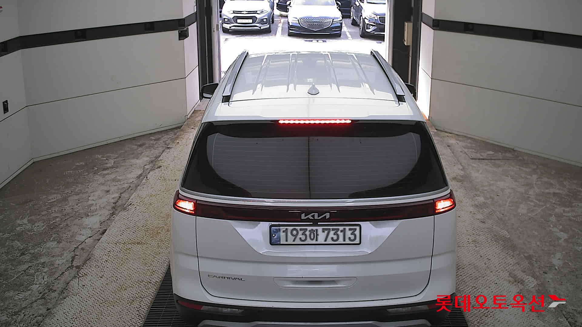 2022 - kia carnival