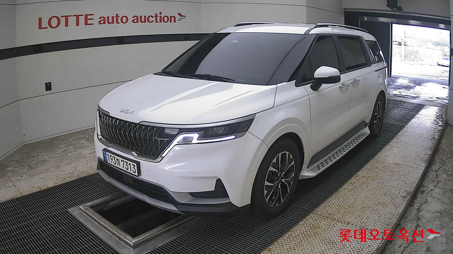 2022 - kia carnival
